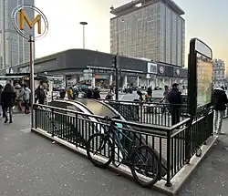 L'accès no&nbsp;6, « Rue d'Odessa ».