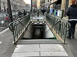 L'accès no&nbsp;4 « Boulevard Saint-Michel ».