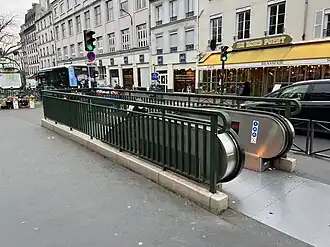 La sortie secondaire rattachée à l'accès no&nbsp;1.