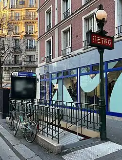 L'accès no&nbsp;2 « Rue d'Alésia ».