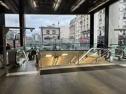 L'accès no&nbsp;1 « Rue Cardinet ».