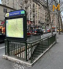 Accès no&nbsp;3, « Rue de la Py ».