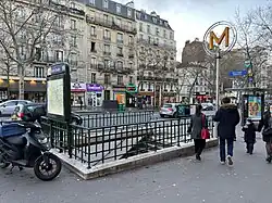 L'accès no&nbsp;2 « Avenue Daumesnil ».