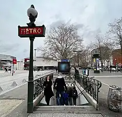 L'accès no&nbsp;1, « Avenue Jean-Jaurès ».