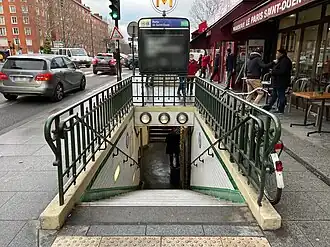 L'accès no&nbsp;2, « Avenue de Saint-Ouen ».