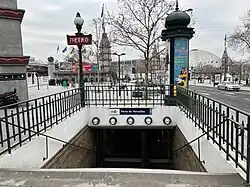 L'accès no&nbsp;5 « Boulevard Lefebvre ».