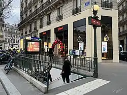 L'accès no&nbsp;5 « Boulevard de Magenta ».