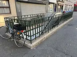 La sortie no&nbsp;3, « Boulevard Voltaire ».