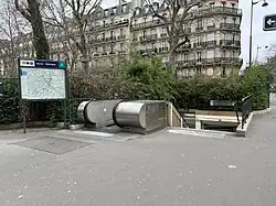 L'accès no&nbsp;3 « Boulevard Raspail ».