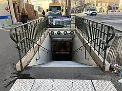 L'accès no&nbsp;3, « Rue Popincourt ».