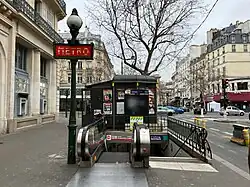L'accès no&nbsp;2 « Rue Saint-Martin ».