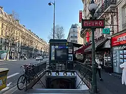 L'accès no&nbsp;3, « Rue Richard-Lenoir ».