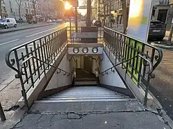 L'accès no&nbsp;6 « Rue Rieux ».