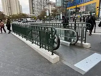 L'accès secondaire no&nbsp;1.