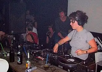 Description de cette image, également commentée ci-après