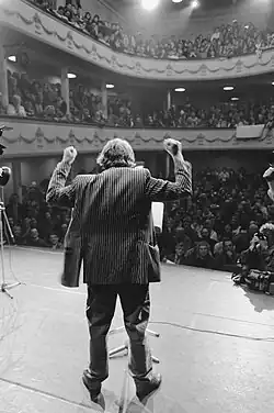 En 1988 dans une mobilisation pour sauver de la fermeture De Kleine Komedie