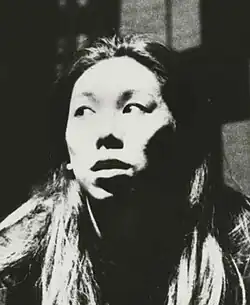 Description de l'image Actress Jodi Long in 1000 Airplanes on the Roof (1988) (cropped).jpg.