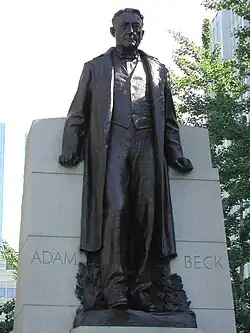 Adam Beck Memorial (en) (1934) à Toronto