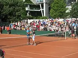 Adam Pavlásek et Diego Schwartzman à Roland-Garros en 2018.