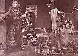 Description de cette image, également commentée ci-après