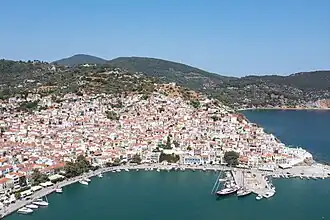 Le port de Skópelos