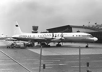 CCCP-75559, l'appareil impliqué dans l'accident, ici à l'aéroport d'Helsinki-Vantaa en juillet 1972.