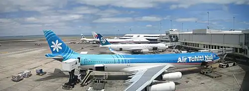 Airbus A340-300 à AKL.