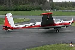 Description de l'image Aerotechnik L-13 Vivat D-KGPR (40766052944).jpg.