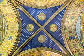 Plafond de la croisée du transept.