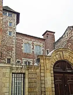 L'hôtel Monluc.