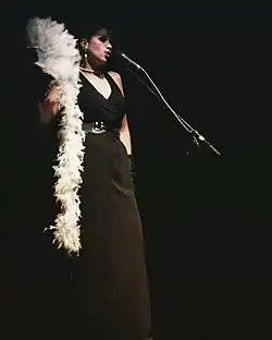 Description de l'image AidaOulmouArtiste.jpg.