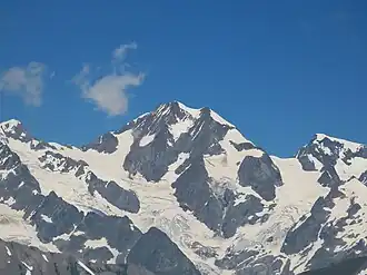 Le versant italien de l'aiguille de Tré-la-Tête depuis Lancebranlette au sud.