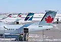 Air Canada et WestJet Dash 8-Q400 queues.