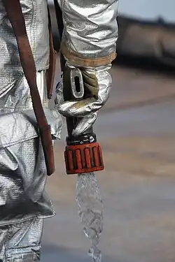 Ajutage d'une lance incendie. Aircraft Rescue Firefighting Marine.