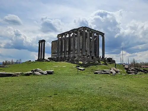 Temple de Zeus à Aizanoi (Turquie).