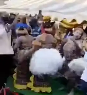 Image illustrative de l’article Akele Ungom