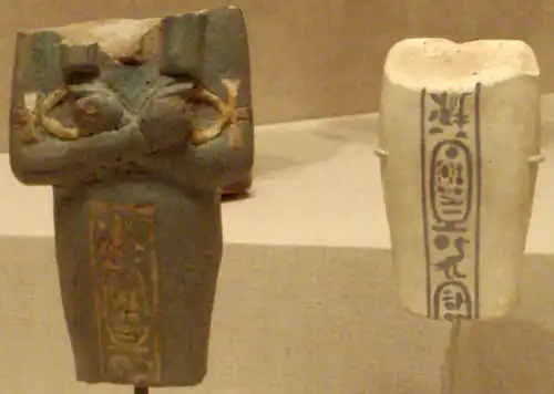 Ouchebti d'Akhenaton.