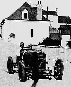 2e son coéquipier Albert Divo.