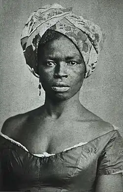 Jeune femme portant un turban, vers 1870.