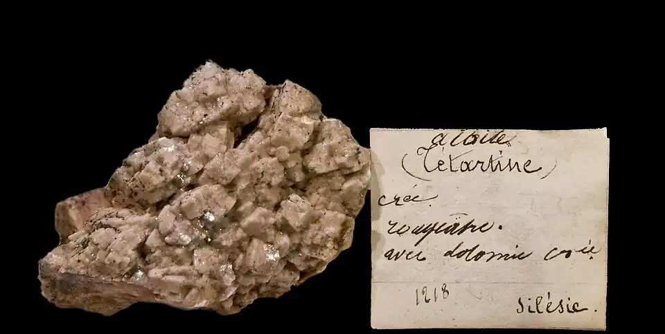 Albite - Basse Silésie, Pologne - Autographe de Gilbert Adam - (6,2&nbsp;×&nbsp;4,2&nbsp;cm)
