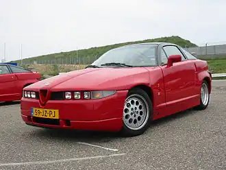 Una Alfa Romeo SZ.