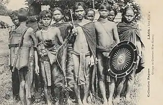 Groupe de guerriers Khas-Kaseng.