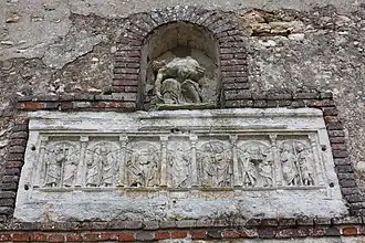 Détail de la façade de l'église.