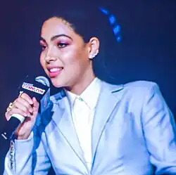 Allegra Acosta&nbsp;(en) interprète Molly Hernandez.