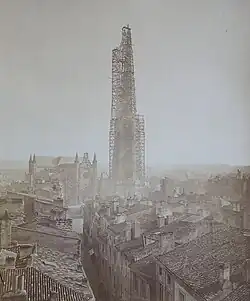 Échafaudage de la tour Saint-Michel en 1865.