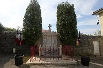 Monument aux morts.