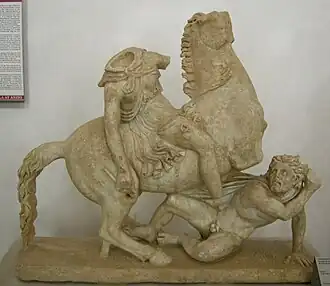 Combat d'une Amazone contre un guerrier celte, d'Anzio, époque antonine.