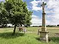 Paysage avec croix de chemin.