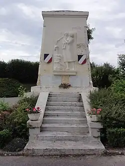 Monument aux morts.