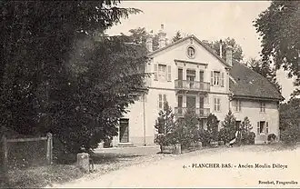 La maison de la famille Desloye-Terré, dans le centre de Plancher-Bas, au début du XXe siècle.